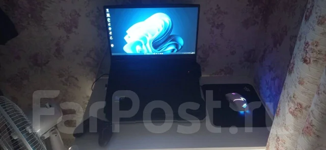 MSI Katana. 17.3", 2,5����, ��� 16 ��, ���� 256���, WiFi: 1, Bluetooth: 1, ����������� �� 4��. ����
