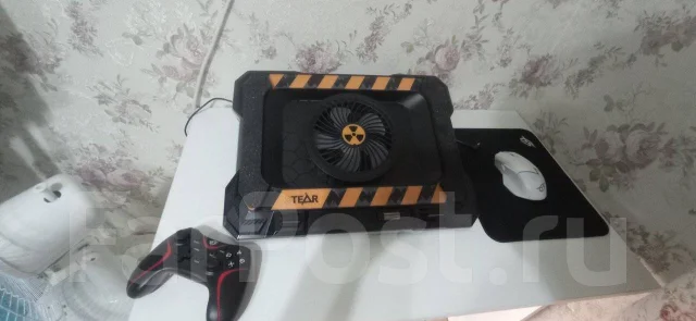 MSI Katana. 17.3", 2,5����, ��� 16 ��, ���� 256���, WiFi: 1, Bluetooth: 1, ����������� �� 4��. ����