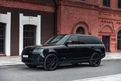 Land Rover Range Rover.   