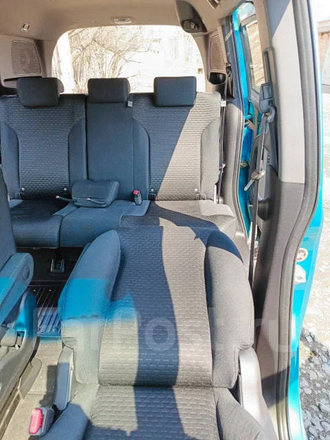 Honda Freed Spike. GB41401064 ����