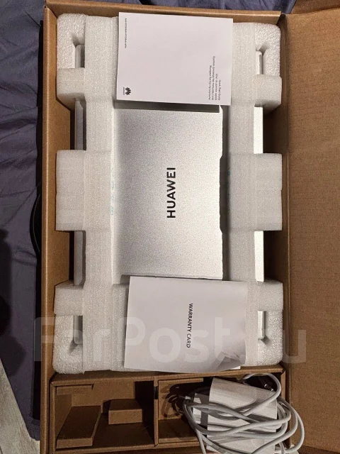 Huawei MateBook D 15. 15.6", 1,8����, ��� 16 ��, ���� 512���, WiFi: 1, Bluetooth: 1, ����������� �� 3��. ����