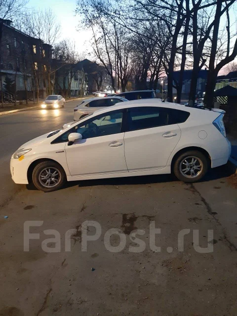 Toyota Prius. �������, ��������, 1.8 (99��.�.), ������, 250 000����. �� ����
