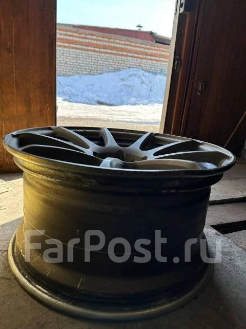 Weds Sport SA-70. 9.0/10.0x18", 5x114.3, ET20/18. ��� ����� �� ���������� ����