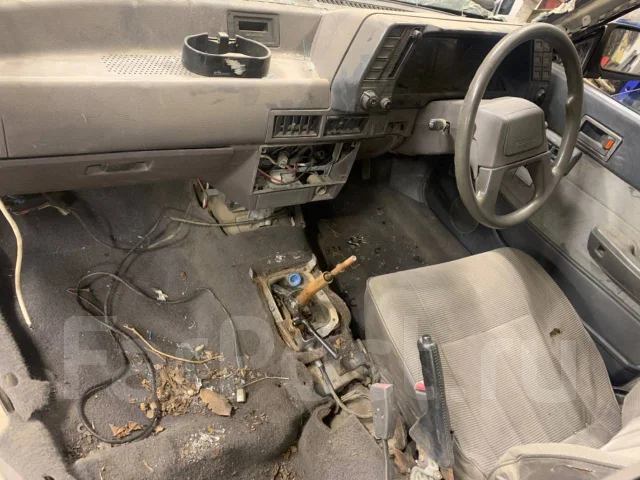 Subaru Leone. EAA3 ����