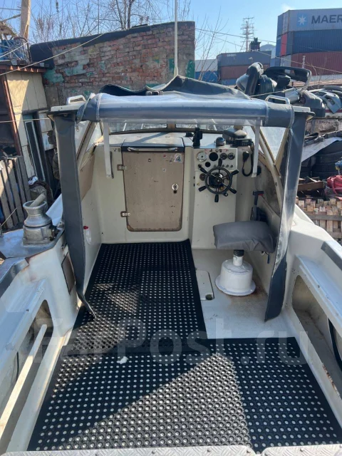 Yamaha F-22. ����� 6,8��. ����