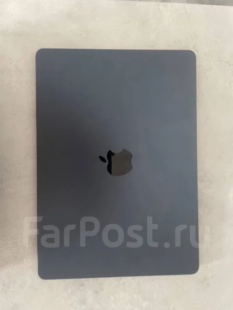 Apple MacBook Air 13 2024. 13.9", ��� 8 ��, ���� 256���, WiFi: 1, Bluetooth: 1, ����������� �� 18��. ����