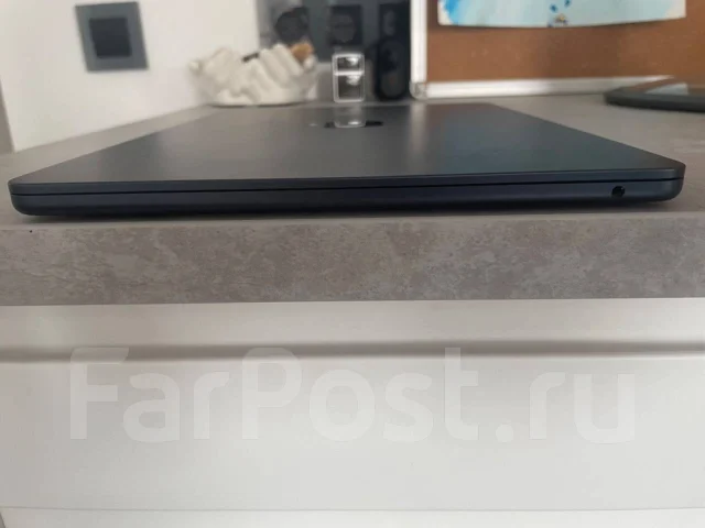 Apple MacBook Air 13 2024. 13.9", ��� 8 ��, ���� 256���, WiFi: 1, Bluetooth: 1, ����������� �� 18��. ����