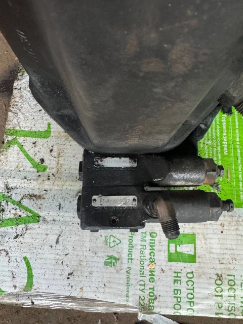 John Deere. 1210d ����