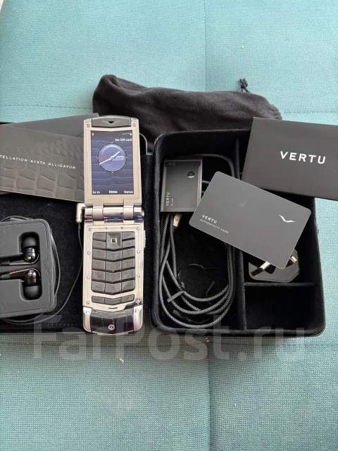 Vertu Constellation. �/� ����