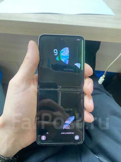 Samsung Galaxy Z Flip4. �/�, 256 ��, �����, ���������� ����