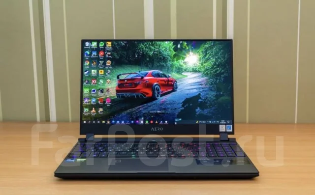 Gigabyte Aero. 15.6", 5,5����, ���� 1 000���, WiFi: 1, Bluetooth: 1, ����������� �� 8��. ����
