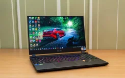 Gigabyte Aero. 15.6", 5,5����, ���� 1 000���, WiFi: 1, Bluetooth: 1, ����������� �� 8��. ����