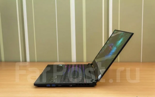 Gigabyte Aero. 15.6", 5,5����, ���� 1 000���, WiFi: 1, Bluetooth: 1, ����������� �� 8��. ����