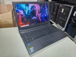 Shinelon. 15.6", 4����, ��� 8 ��, ���� 1 256���, WiFi: 1, Bluetooth: 1, ����������� �� 3��. ����