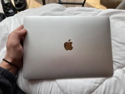 Apple MacBook Air 13 2020 MGN93. 13.3", 3,2����, WiFi, Bluetooth ����