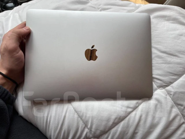 Apple MacBook Air 13 2020 MGN93. 13.3", 3,2����, WiFi: 1, Bluetooth: 1 ����