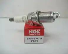  ! Toyota Avensis/Celica/Corolla/Corona/Yaris 1.3/1.4/1.6/1.8/2.2 90 BKR5EYA-11 TP NGK 7761 7761 