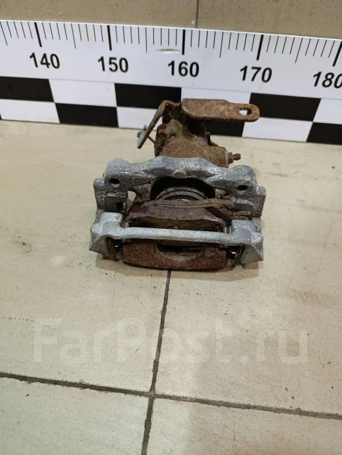 ������� ������ ����� FORD Transit 2006-2013 1521636 ����