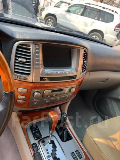 Lexus LX470 ����