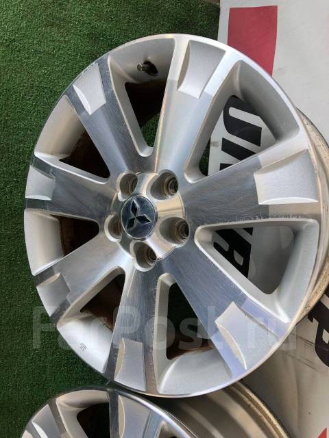 Mitsubishi. 7.5x18", 5x114.3, ET38,  67,1. 