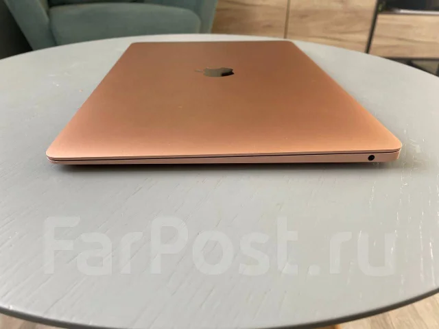 Apple MacBook Air 13 2018. 13.3", 1,6����, ��� 8 ��, ���� 128���, WiFi: 1, Bluetooth: 1, ����������� �� 5��. ����