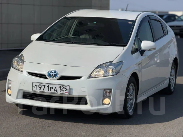 Toyota Prius. �������, ��������, 1.8 (99��.�.), ������, 170����. �� ����