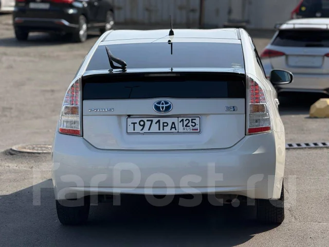 Toyota Prius. �������, ��������, 1.8 (99��.�.), ������, 170����. �� ����