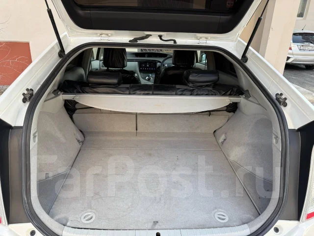 Toyota Prius. �������, ��������, 1.8 (99��.�.), ������, 170����. �� ����
