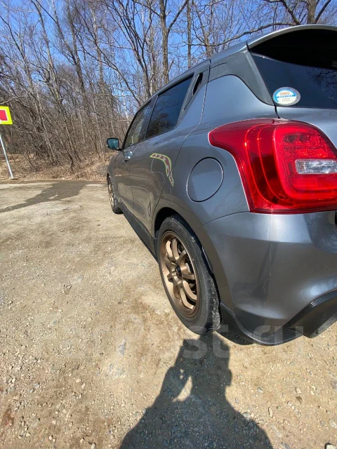 Suzuki Swift. �������, ��������, 1.4 (140��.�.), ������, 85 000����. �� ����
