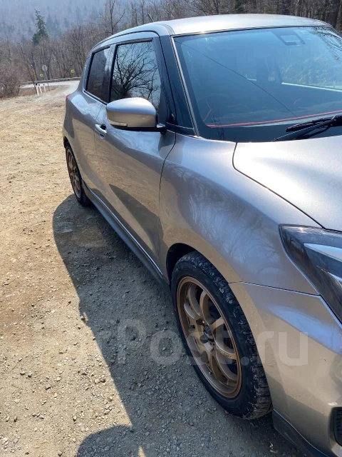 Suzuki Swift. �������, ��������, 1.4 (140��.�.), ������, 85 000����. �� ����