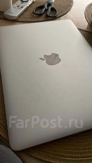 Apple MacBook Air 13 2017 Mid. 13.3", 1,8����, ��� 8 ��, ���� 128���, WiFi: 1, Bluetooth: 1 ����
