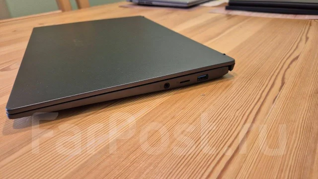 MSI Prestige 14 Evo. 14", 4,4����, ��� 16 ��, ���� 512���, WiFi: 1, Bluetooth: 1, ����������� �� 5��. ����