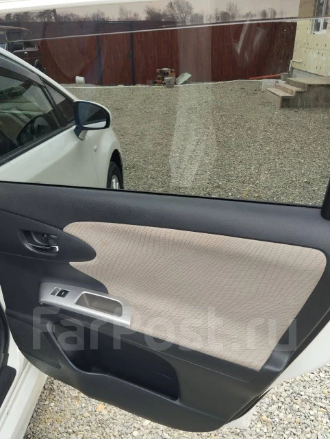 Toyota Wish. ��������, ��������, 1.0 (144��.�.), ������, 175 000����. �� ����