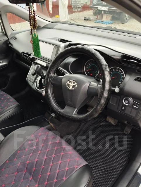 Toyota Wish. ��������, ��������, 1.0 (144��.�.), ������, 175 000����. �� ����