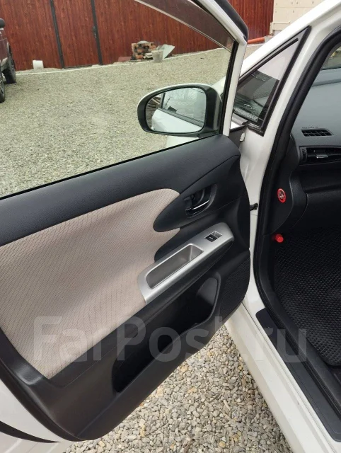 Toyota Wish. ��������, ��������, 1.0 (144��.�.), ������, 175 000����. �� ����