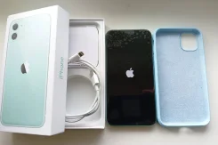 Apple iPhone 11. �����, 128 �� ����