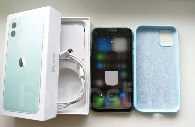 Apple iPhone 11. �����, 128 �� ����