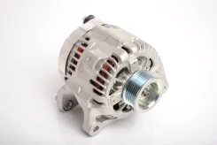 ��������� 37300-2C300 Hyundai G4KE G4KD 12V 130A 6PK Dagger DAL038 DAL038 ����