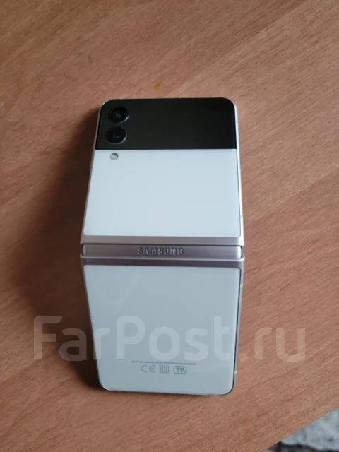 Samsung Galaxy Z Flip3 5G. �/�, 256 ��, �������, 3G, 4G LTE, 5G, ����������, NFC ����