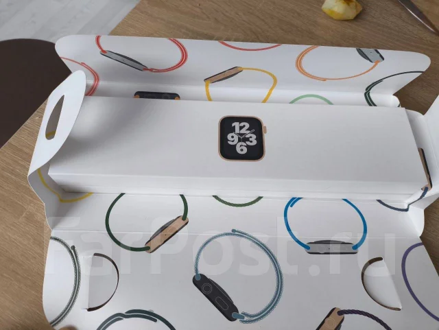 Apple Watch SE. GPS, NFC ����