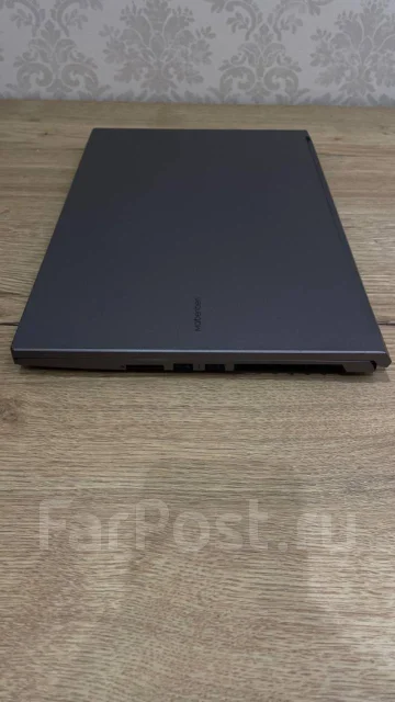 Maibenben X565. 15.6", 3,3����, ��� 16 ��, ���� 512���, WiFi: 1, Bluetooth: 1 ����