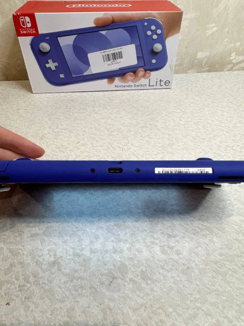 Nintendo Switch Lite ����