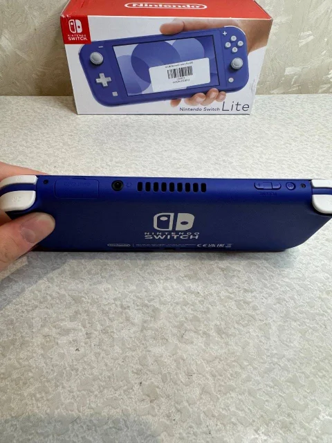 Nintendo Switch Lite ����