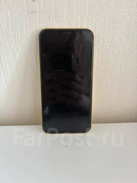 Apple iPhone 11. �/�, 64 ��, ������, 3G, 4G LTE, NFC ����