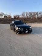 Toyota Crown.   