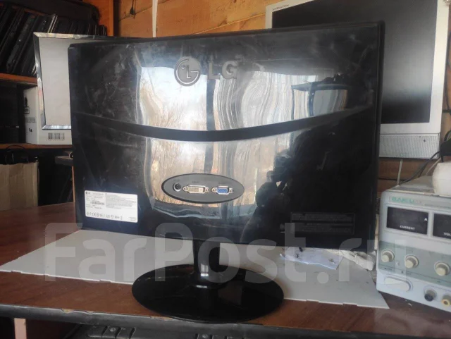 LG. 19", ���������� �� (LCD, LED, QLED) ����