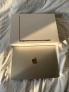 Apple MacBook Air 13 2022. 13.6", 3,5����, ��� 8 ��, ���� 256���, WiFi, Bluetooth ����