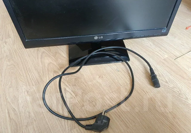 LG. 22", ���������� �� (LCD, LED, QLED) ����