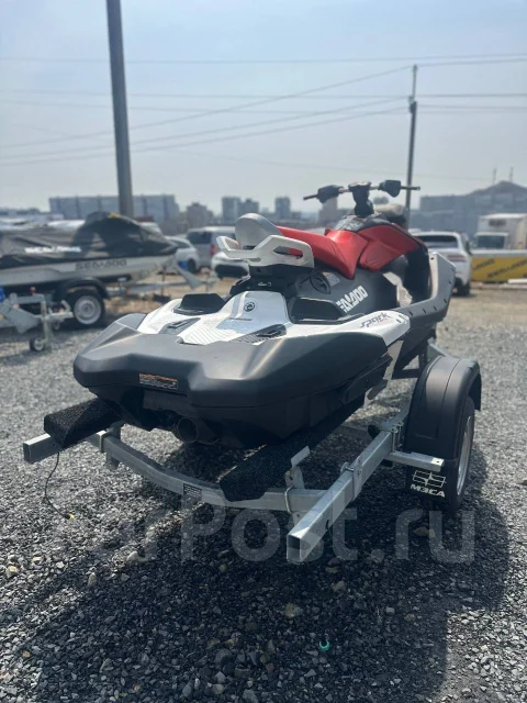 BRP Sea-Doo Spark Trixx. 2024 ��� ����