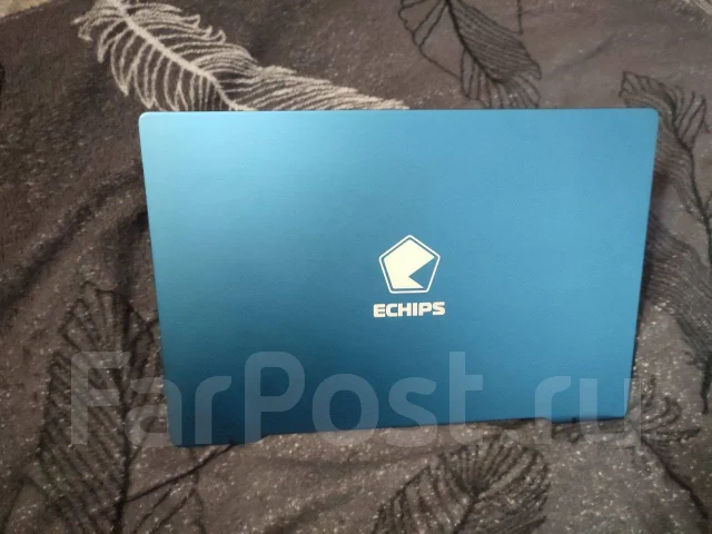 Echips Arctic. 15.6", 4,1����, ��� 16 ��, ���� 512���, WiFi: 1, Bluetooth: 1, ����������� �� 6��. ����